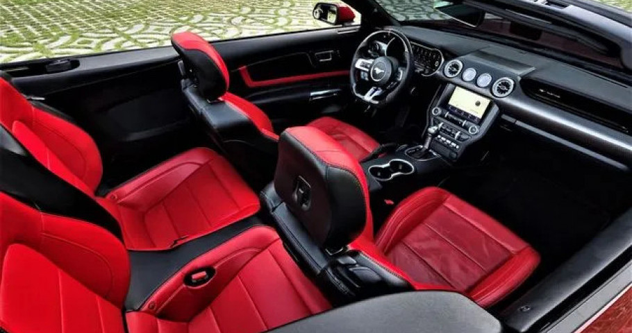 Ford Mustang 