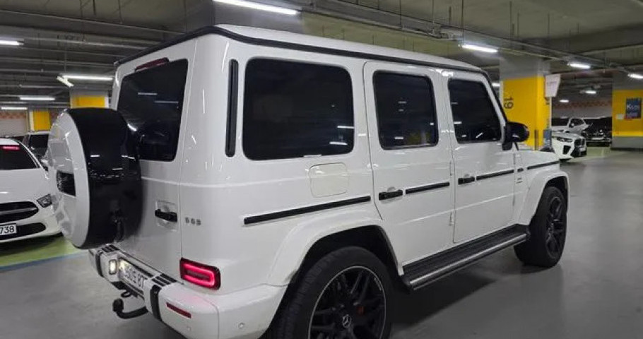 Mercedes-Benz G-Class 