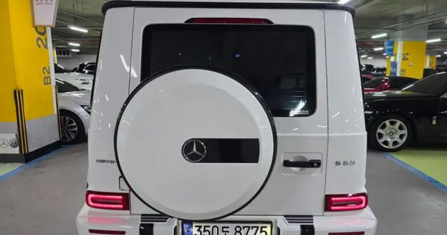 Mercedes-Benz G-Class 
