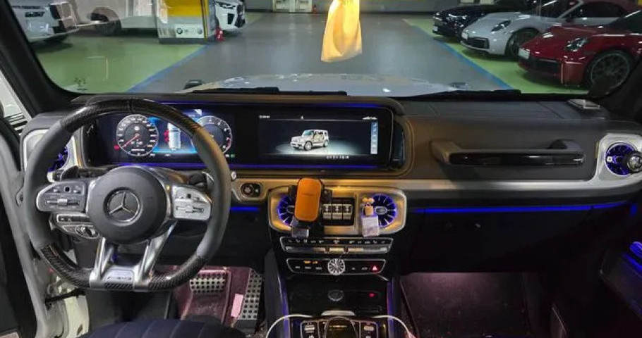Mercedes-Benz G-Class 