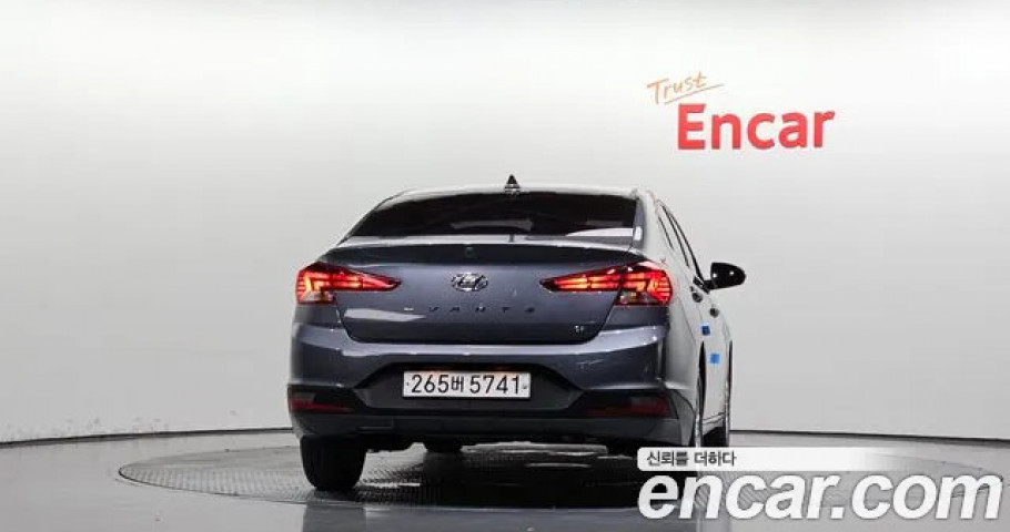 Hyundai Avante (Elantra) 
