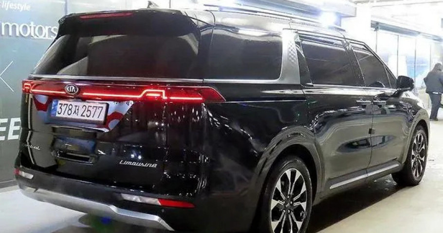 Kia Carnival 