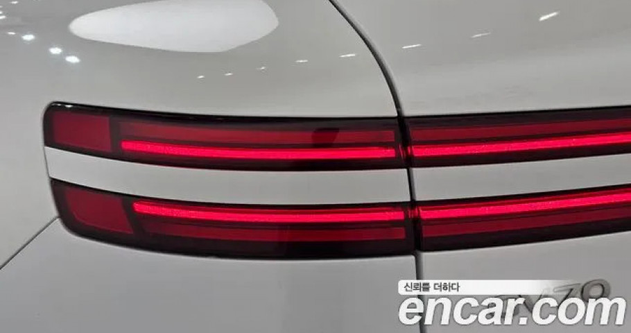 Genesis Gv70 