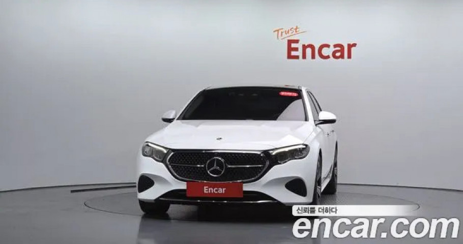 Mercedes-Benz E-Class 