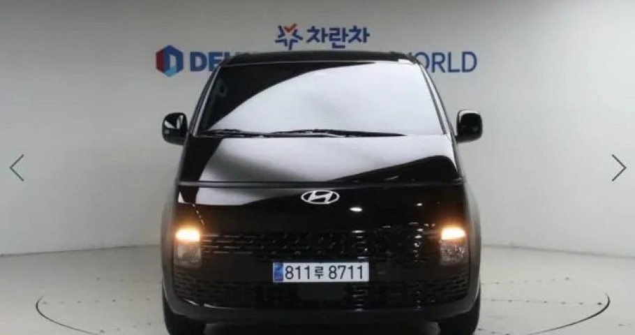Hyundai Staria 