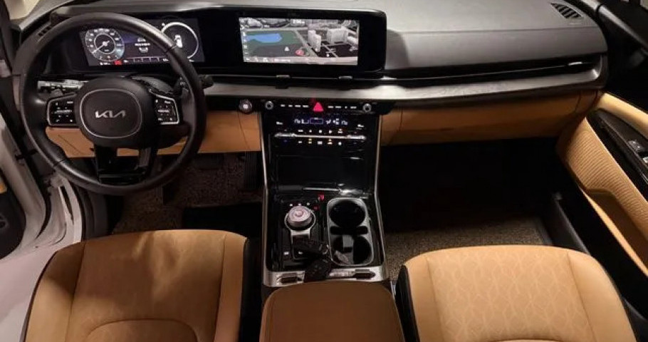 Kia Carnival 
