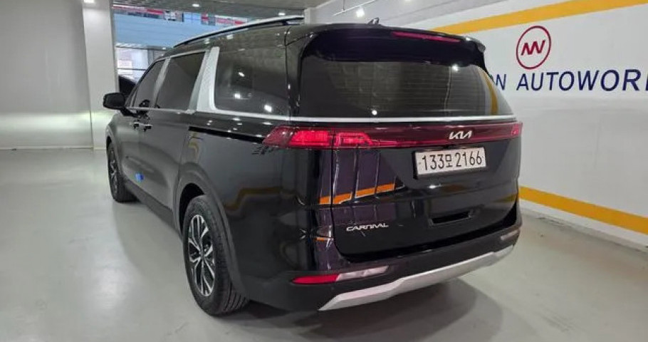 Kia Carnival 
