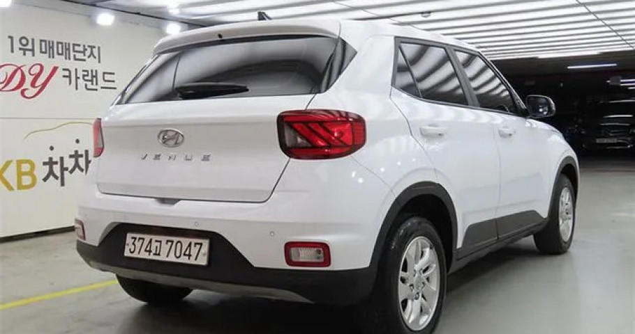 Hyundai Venue 