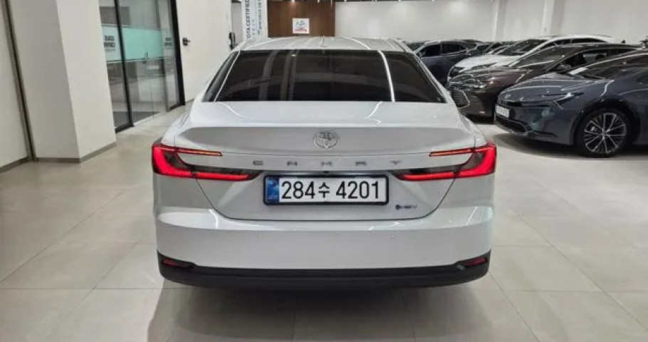Toyota Camry 