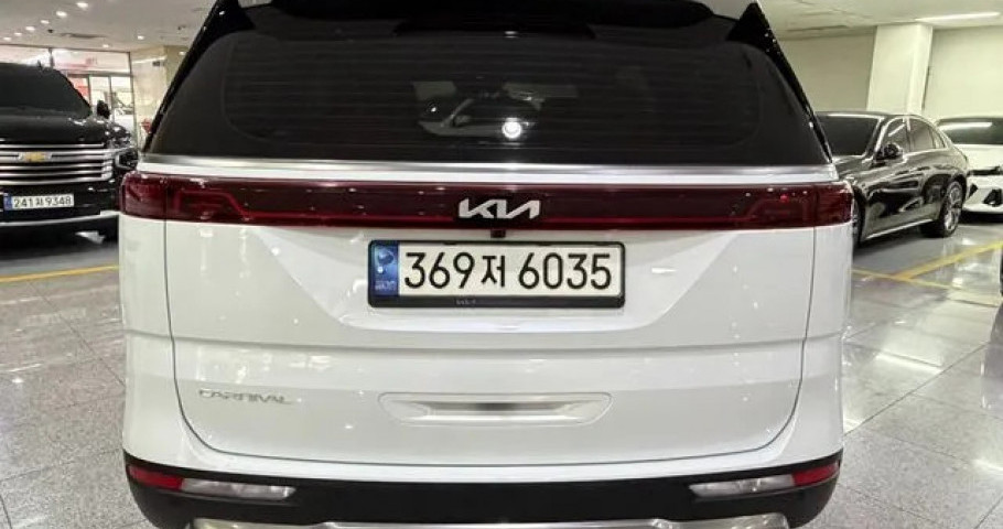 Kia Carnival 