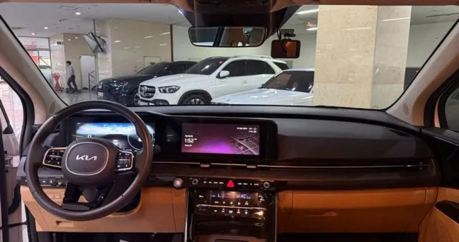 Kia Carnival 