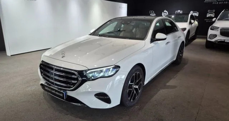 Mercedes-Benz E-Class 