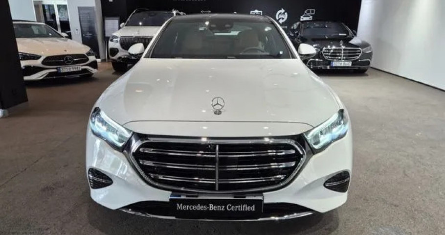 Mercedes-Benz E-Class 