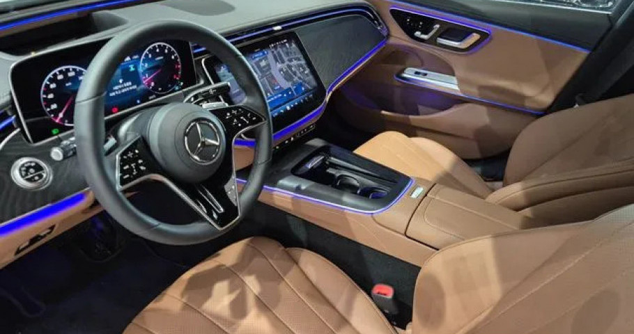 Mercedes-Benz E-Class 