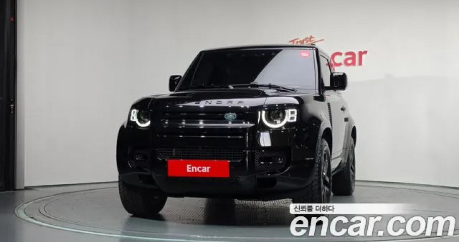 Land Rover Defender 