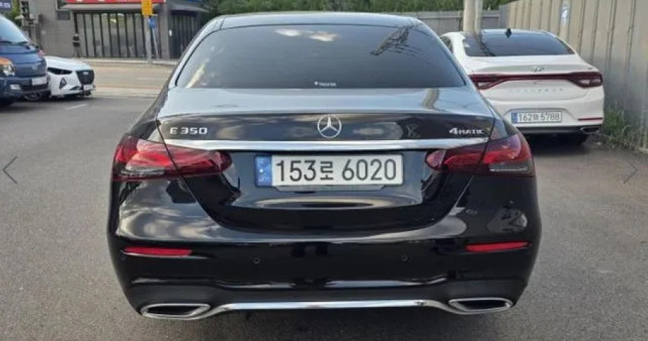 Mercedes-Benz E-Class 