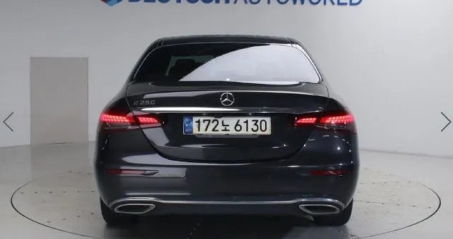 Mercedes-Benz E-Class 