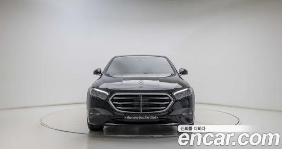 Mercedes-Benz E-Class 