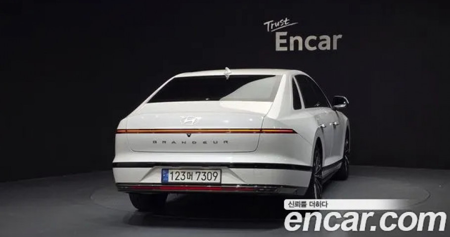 Hyundai Grandeur 