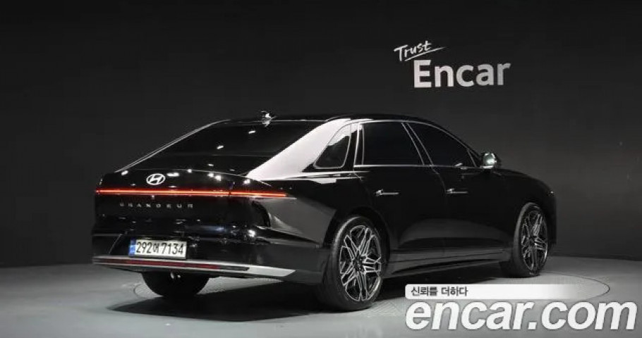Hyundai Grandeur 