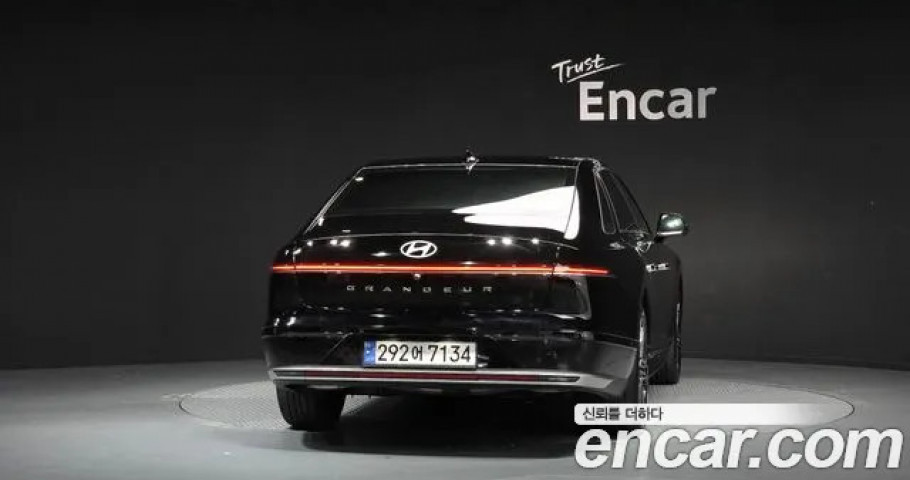 Hyundai Grandeur 