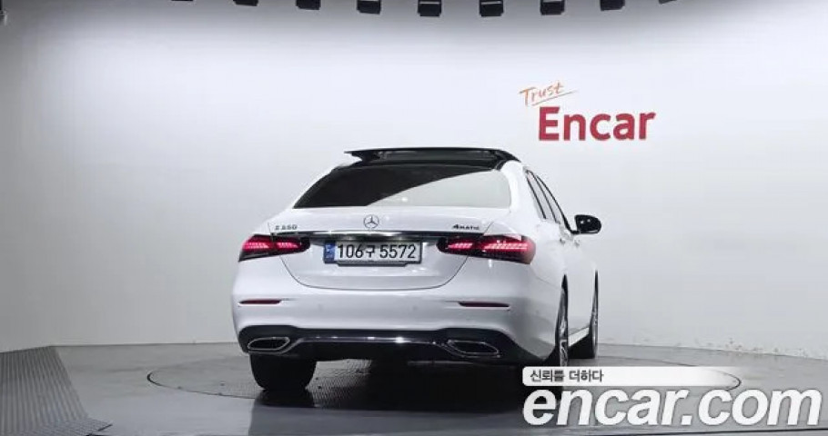 Mercedes-Benz E-Class 