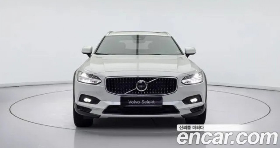 Volvo V90 