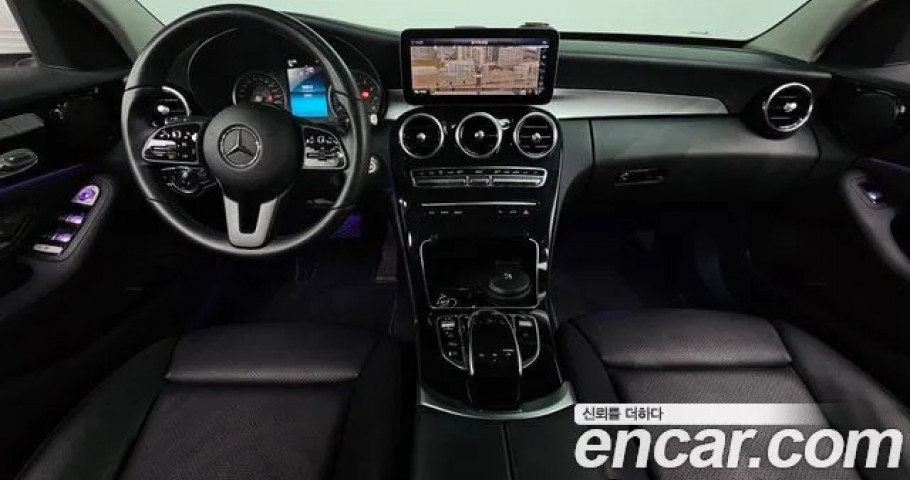 Mercedes-Benz C-Class 