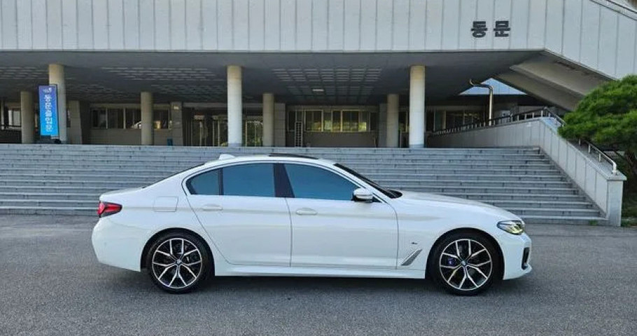 Bmw 5-Series 