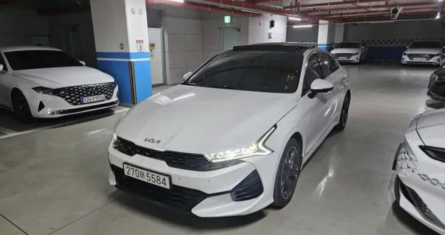 Kia K5 