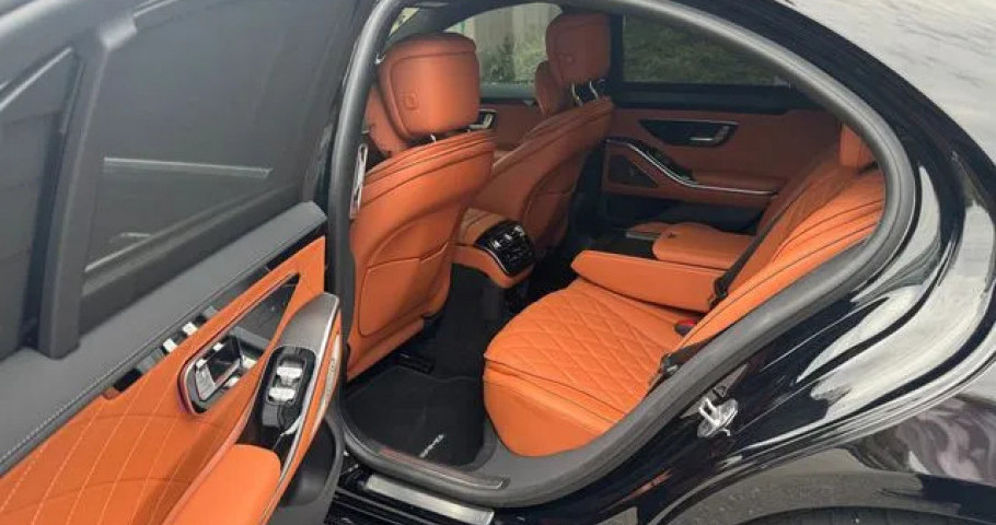 Mercedes-Benz S-Class 