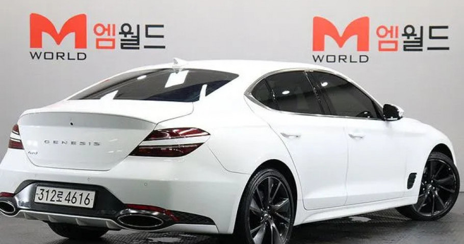 Genesis G70 