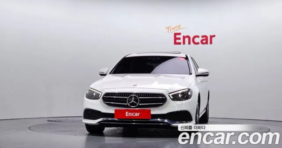 Mercedes-Benz E-Class 