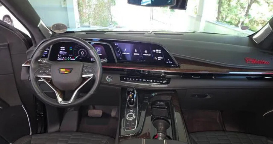 Cadillac Escalade 