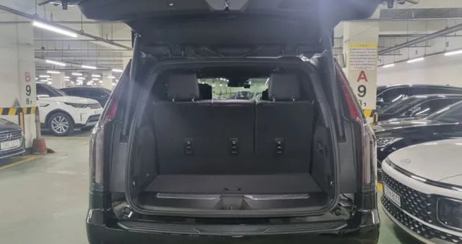 Cadillac Escalade 