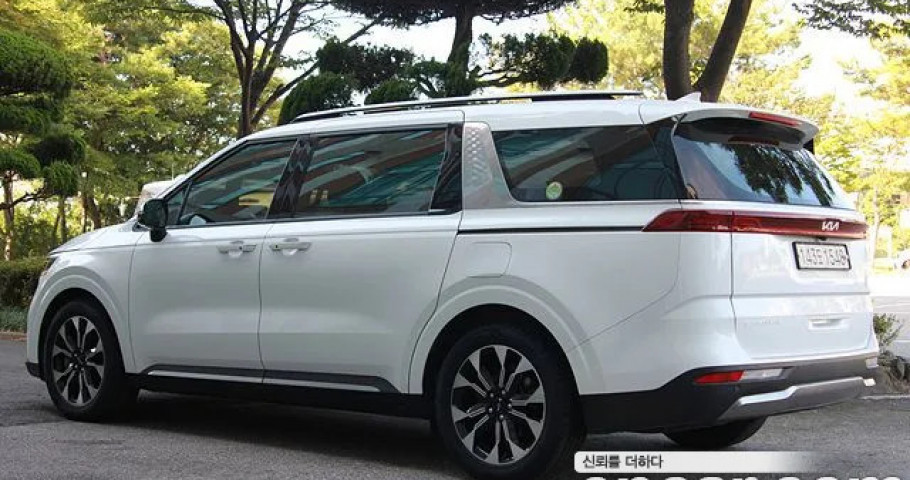 Kia Carnival 