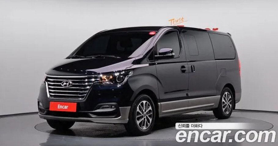 Hyundai Starex 