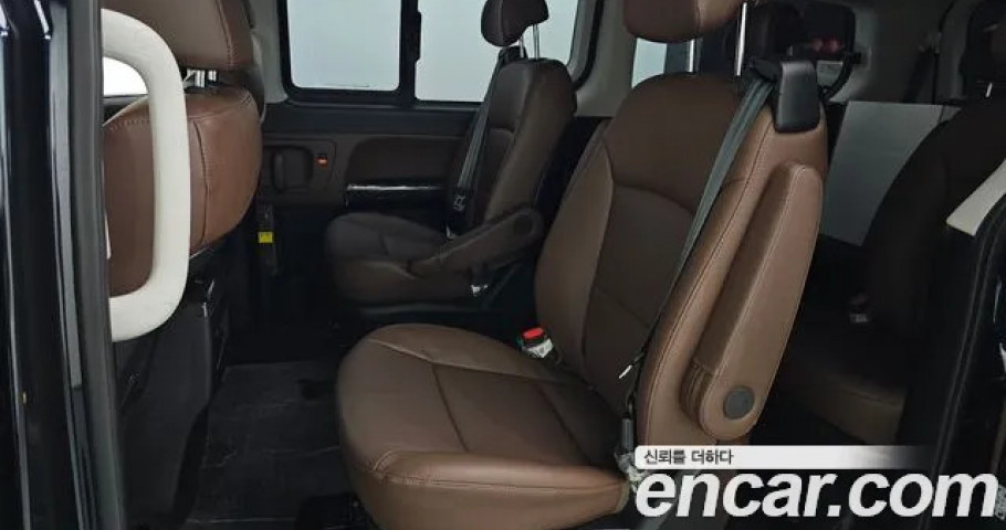 Hyundai Starex 