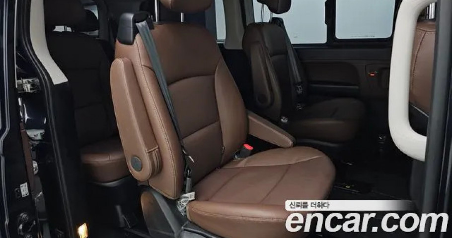 Hyundai Starex 
