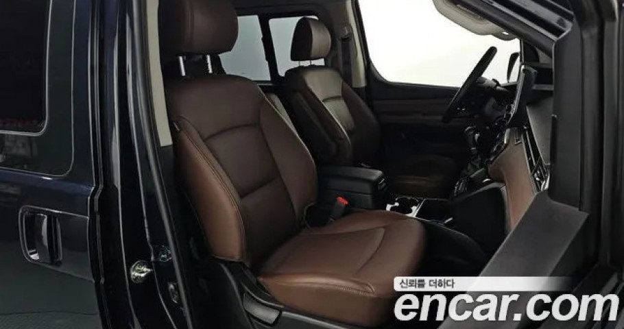 Hyundai Starex 