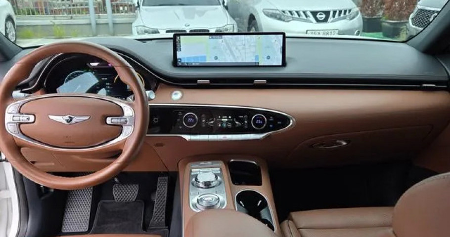 Genesis Gv70 