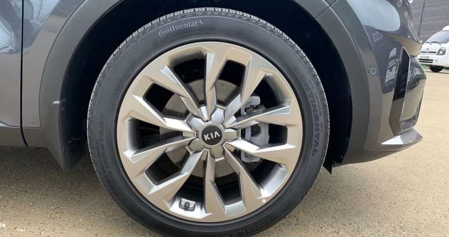 Kia Sorento 1.6hyb AT (230 л.с.) 4WD