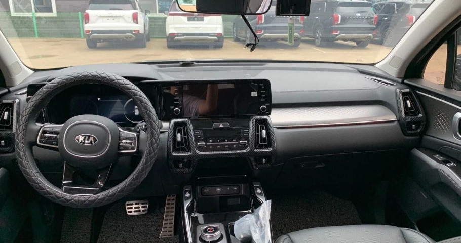 Kia Sorento 1.6hyb AT (230 л.с.) 4WD