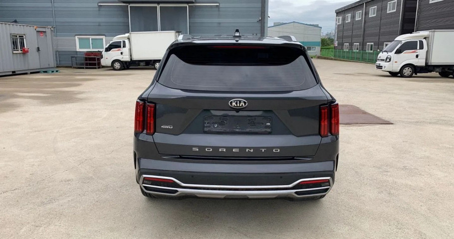 Kia Sorento 1.6hyb AT (230 л.с.) 4WD
