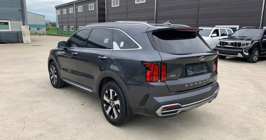 Kia Sorento 1.6hyb AT (230 л.с.) 4WD