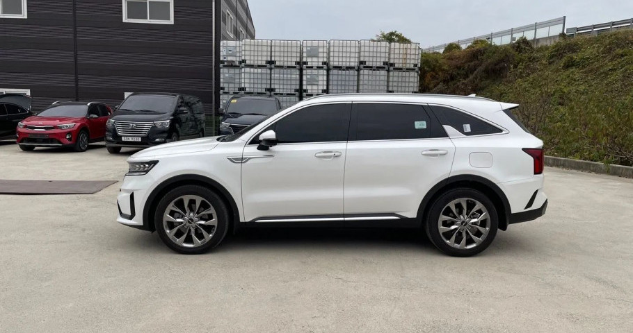 Kia Sorento 2.2d AMT (202 л.с.) 4WD