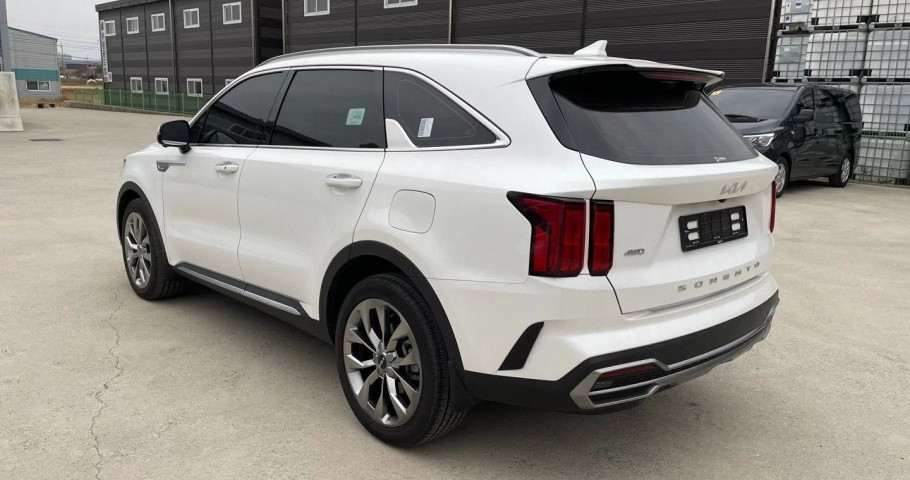 Kia Sorento 2.2d AMT (202 л.с.) 4WD