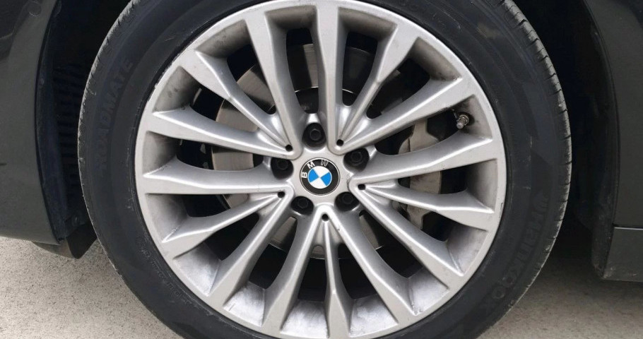 BMW 5 серия 530i 2.0 AT (249 л.с.)