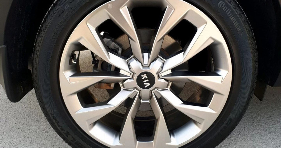 Kia Sorento 2.2d AMT (202 л.с.) 4WD