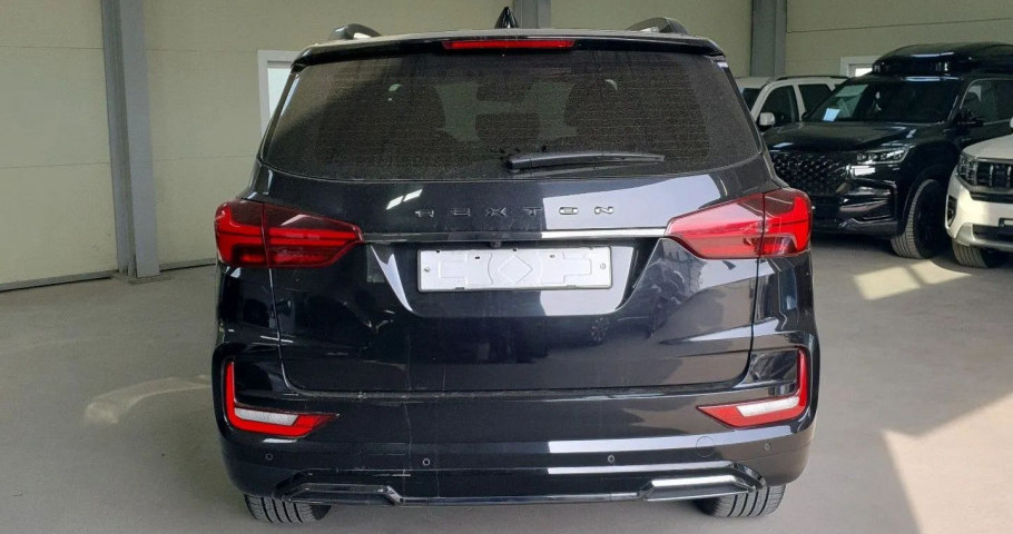 SsangYong Rexton 2.2d AT (202 л.с.) 4WD